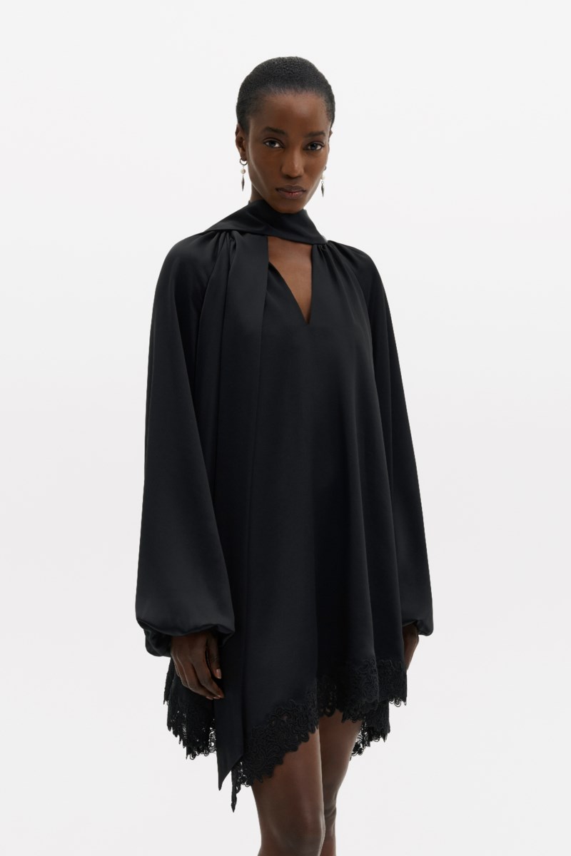 Klänning norea lace hem satin mini 2