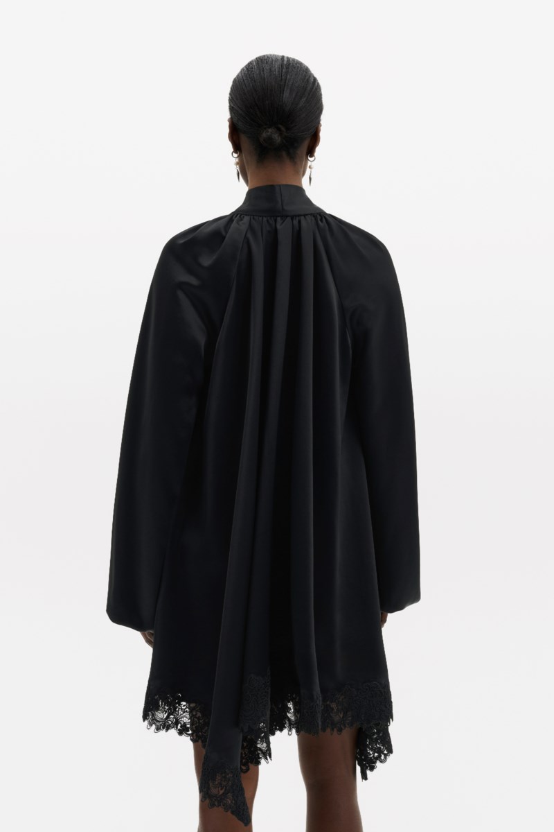 Klänning norea lace hem satin mini 3