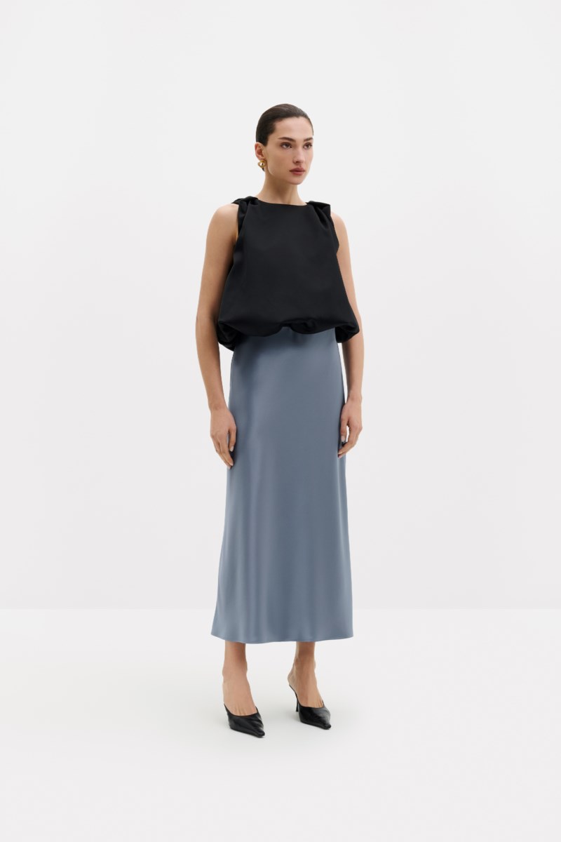 MALINA Kjol aubree satin midi dam – bild 4