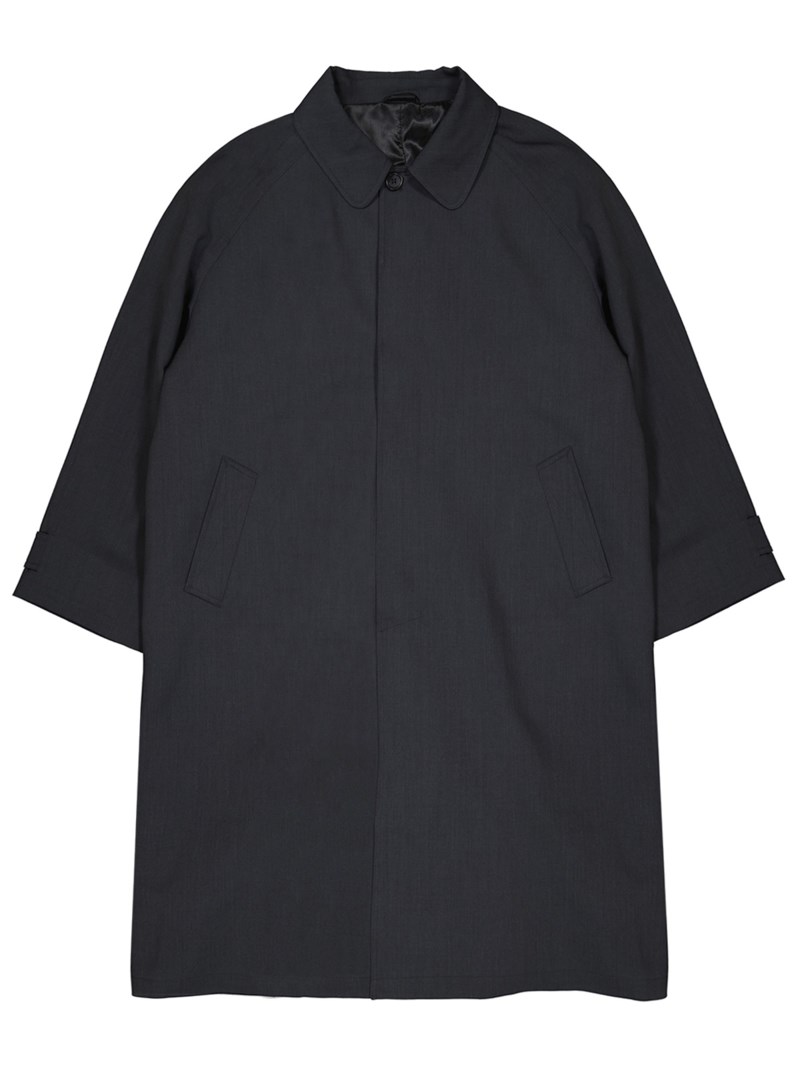 Installation coat dark grey 1
