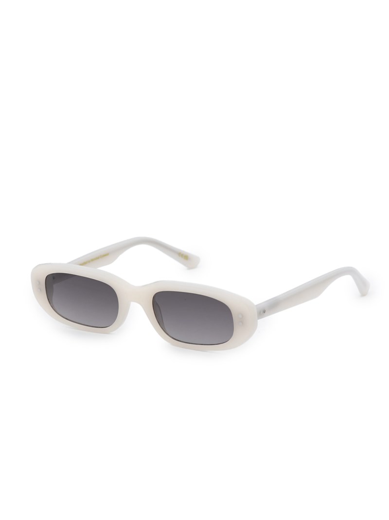 Pearl Grey Gradient Lens