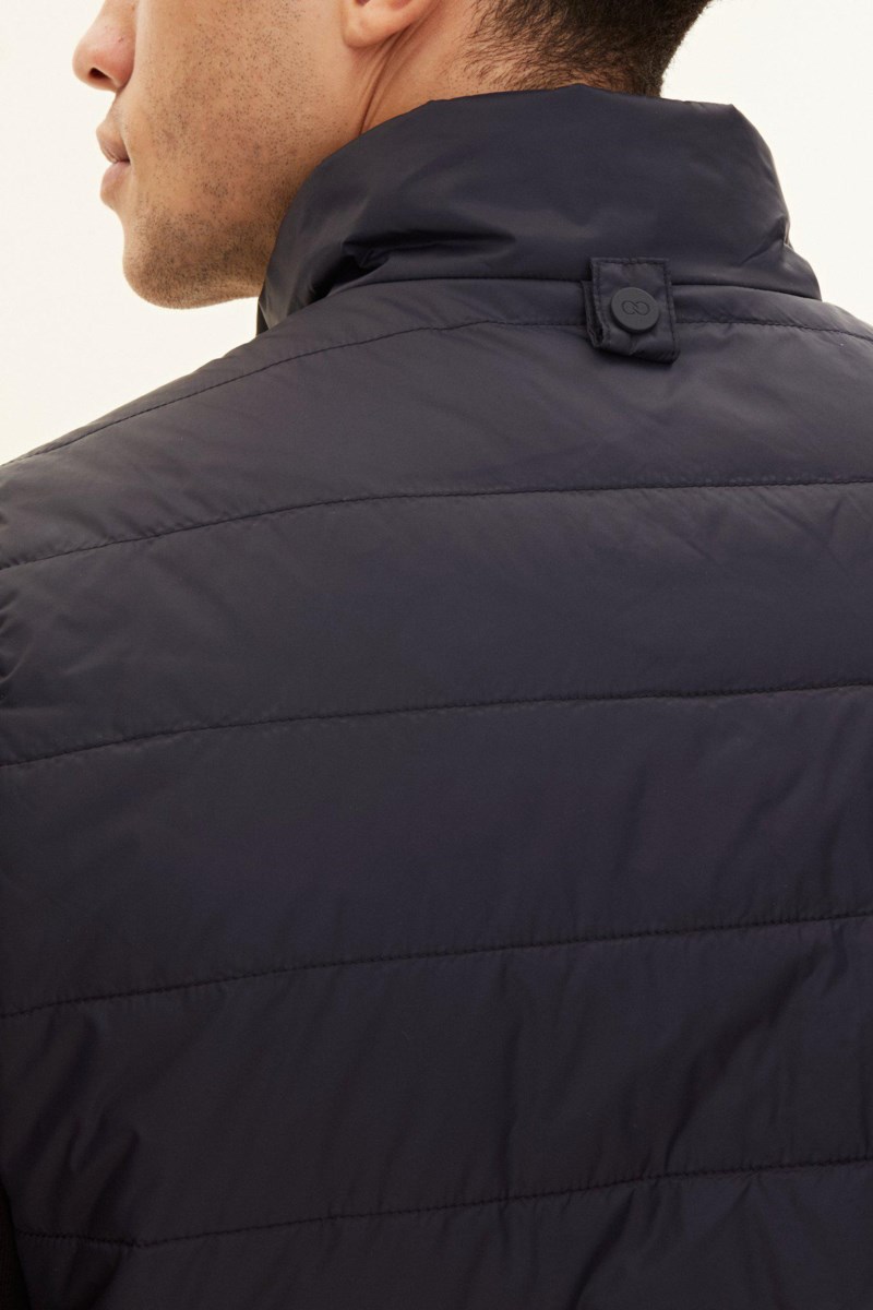 Lätt vadderad nylon väst 7