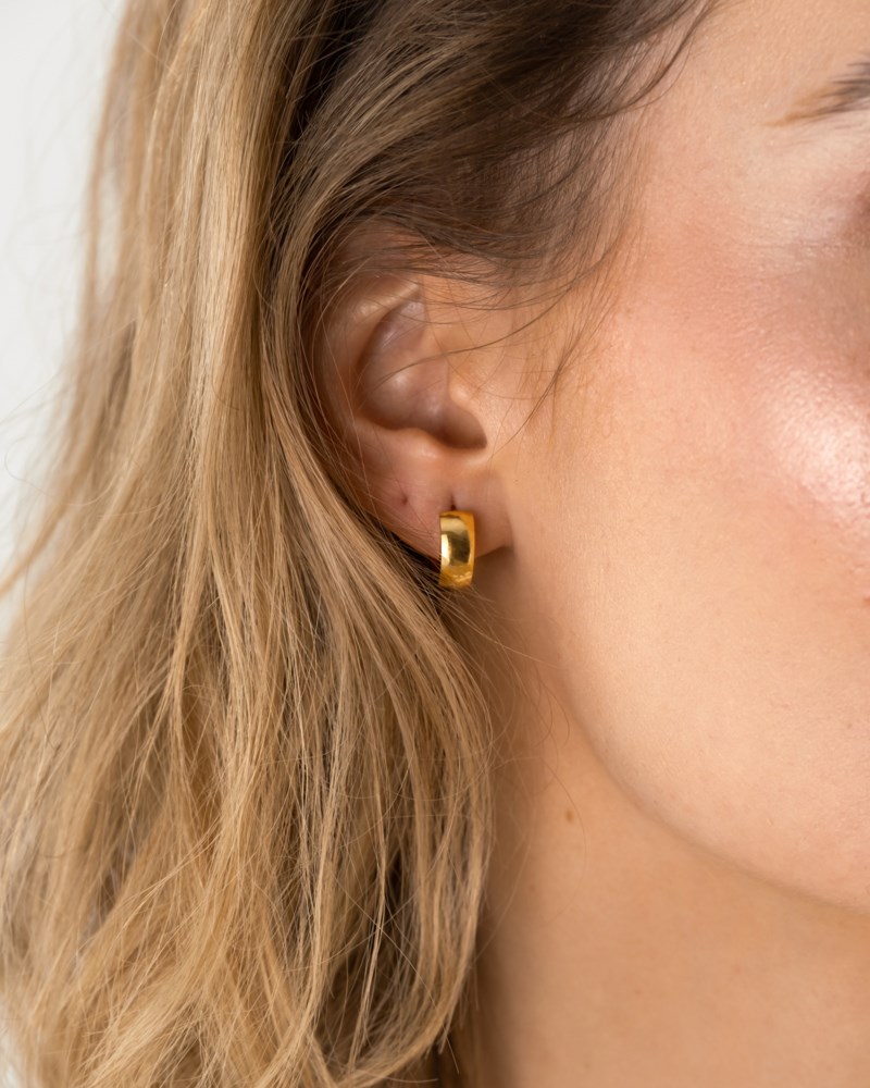 Mockberg Chunky hoops small örhängen dam – bild 3