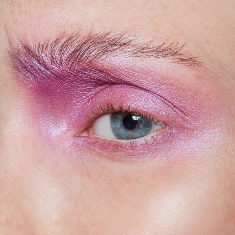 Single eyeshadow expensive pink 9