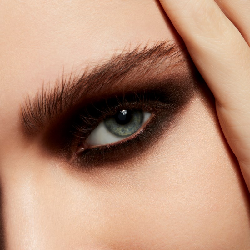 Powder kiss single eyeshadow give a glam 2