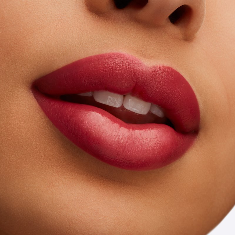 Lustreglass Sheer Shine Lipstick 10