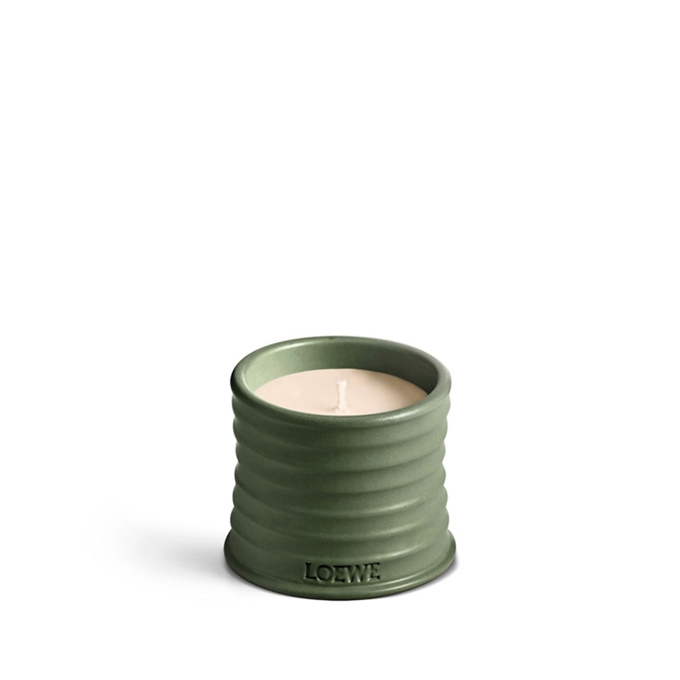 Marihuana candle green small, green från Loewe Perfumes