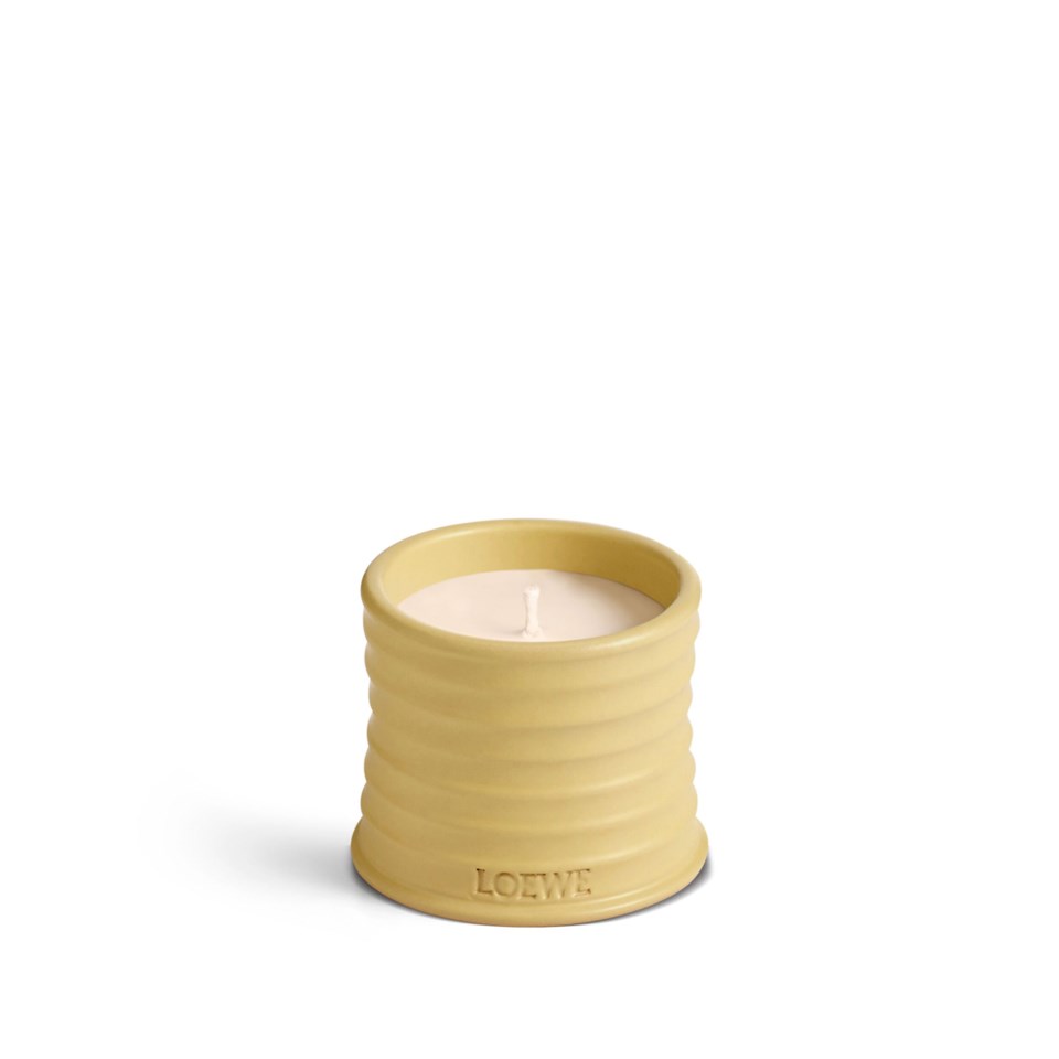 Honeysuckle candle yellow small, yellow från Loewe Perfumes