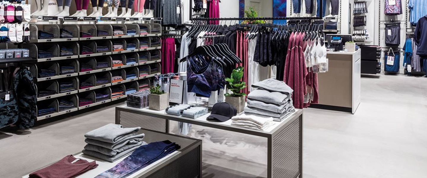 LULULEMON.